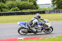 Advanced 1 Group White Bikes